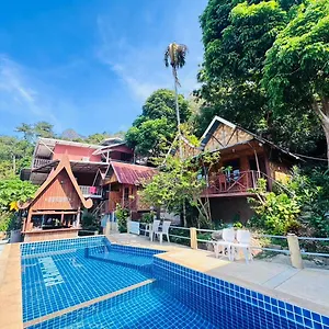 Hotel Treetop